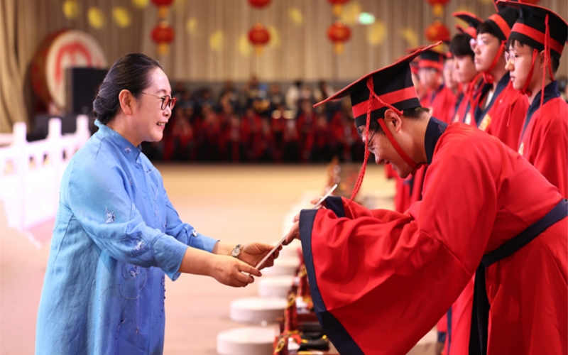 金秋揚帆，逐夢遠航！榮程學子成人禮儀式